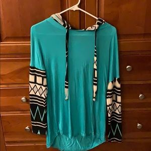 NWT adorable hooded women’s shirt
